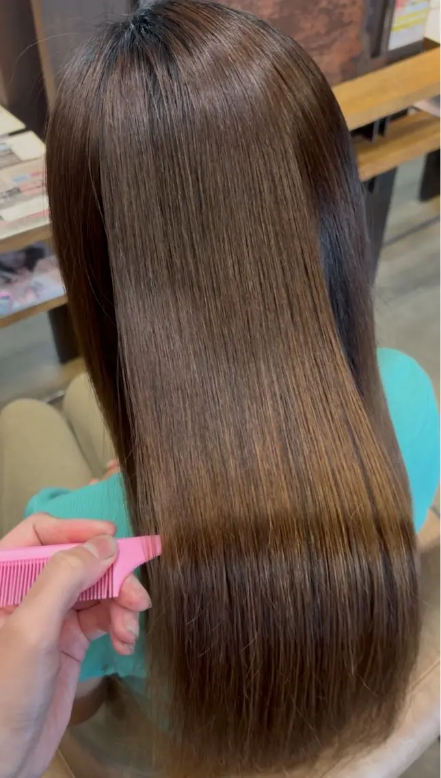 ロング 浅井 さくらのヘアスタイル