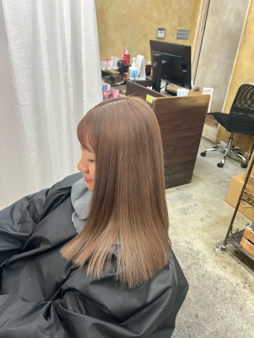 ミディアム ヘアカラー トリートメント ともざねゆか UniQ/岡山駅のヘアスタイル