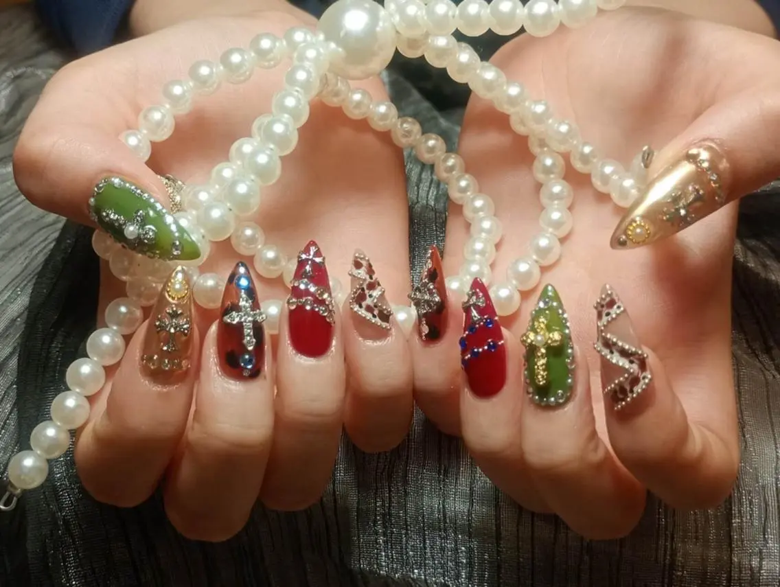 ネイル フレンチネイル ジェルネイル ガラスフレンチ 韓国ネイル マグネットネイル ハンドネイル ハンドケア The Nail 新大久保店のネイルデザイン