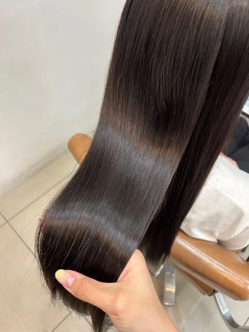 ロング カラー グレージュ ヘアカラー トリートメント 阪田 真奈未のヘアスタイル