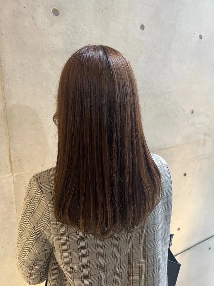 セミロング 與座 小遥のヘアスタイル