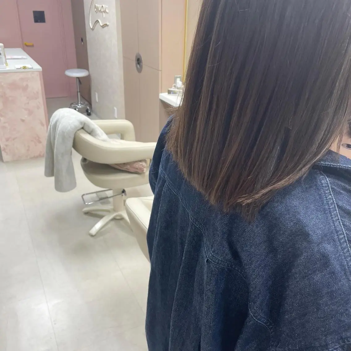 ミディアム カラー カット ヘアカラー トリートメント 坂本 沙也加のヘアスタイル