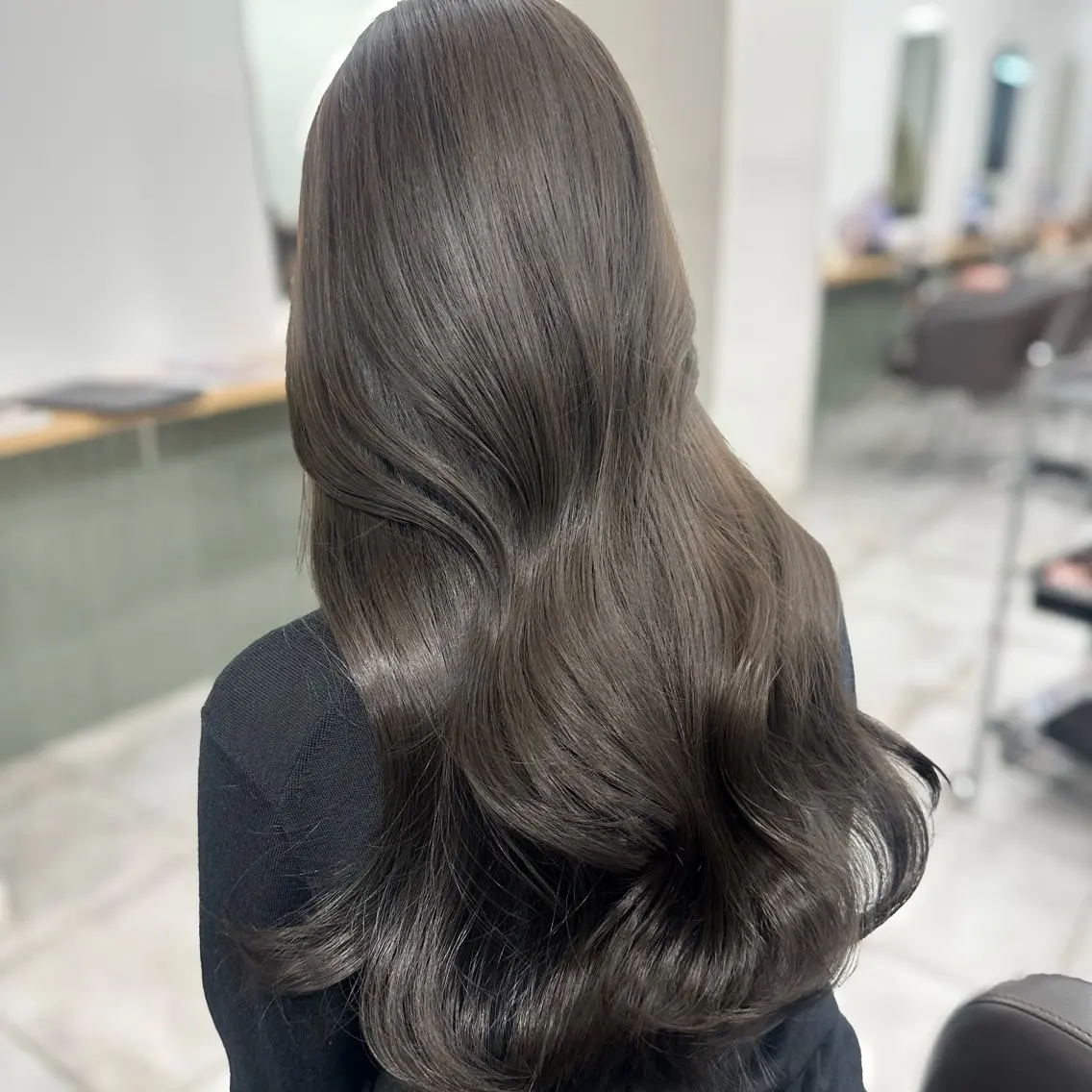 ロング カラー カット ヘアカラー トリートメント ブリーチなし/レイヤ ー特化🌈Tommyのヘアスタイル