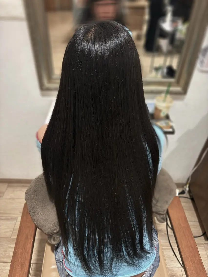 ロング ヘアカラー トリートメント 上地 ㅤ⠀虹奈のヘアスタイル