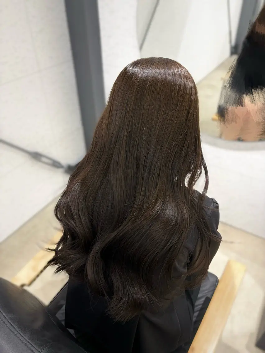 ロング カット ヘアカラー 笹山 未夢のヘアスタイル