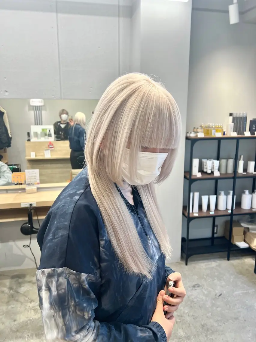 ロング カラー ブリーチ ウルフカット ブリーチ毛の縮毛矯正 ハイトーン/岡本智樹のヘアスタイル