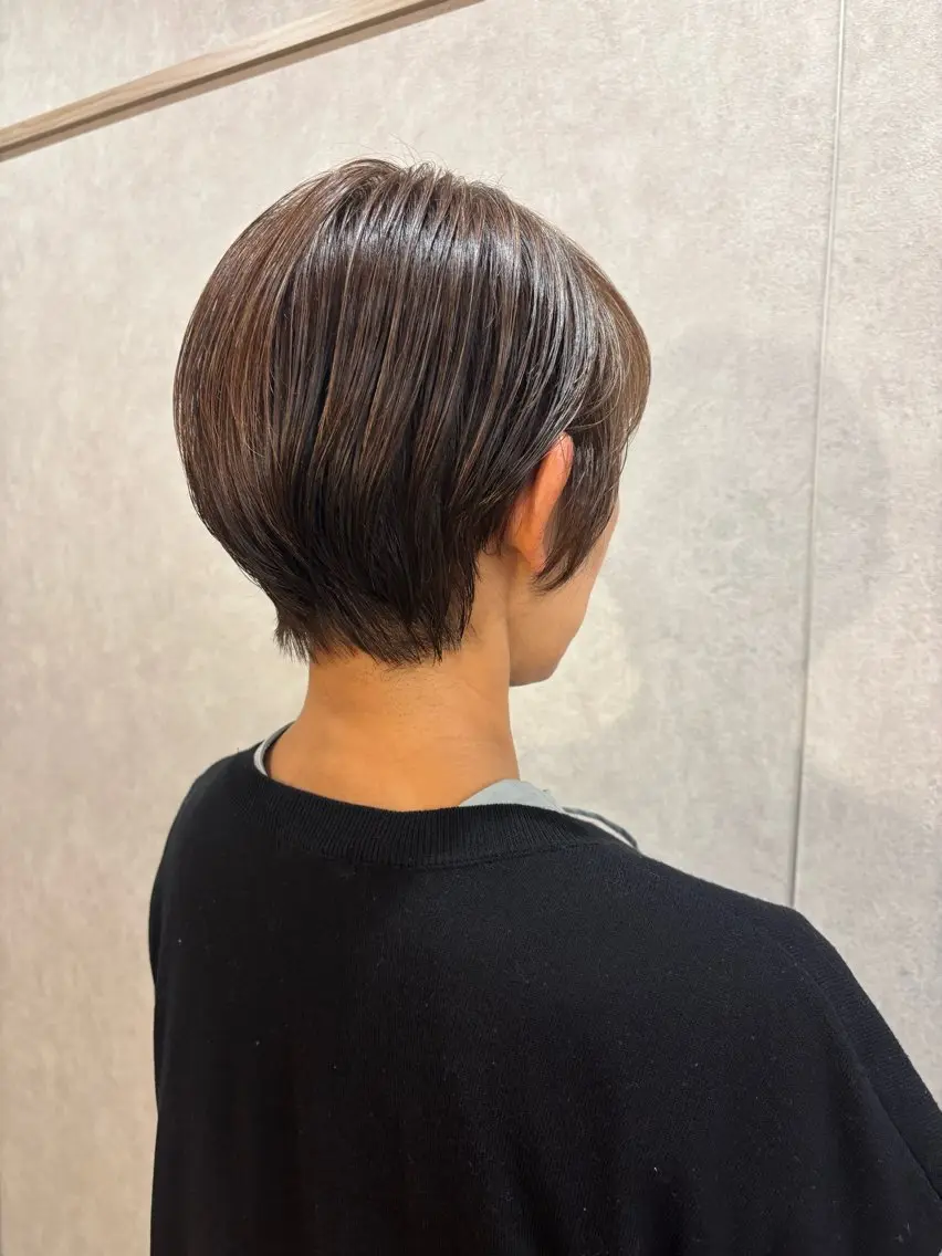 ショート Yunoka/切りっ ぱなし/顔まわりのヘアスタイル