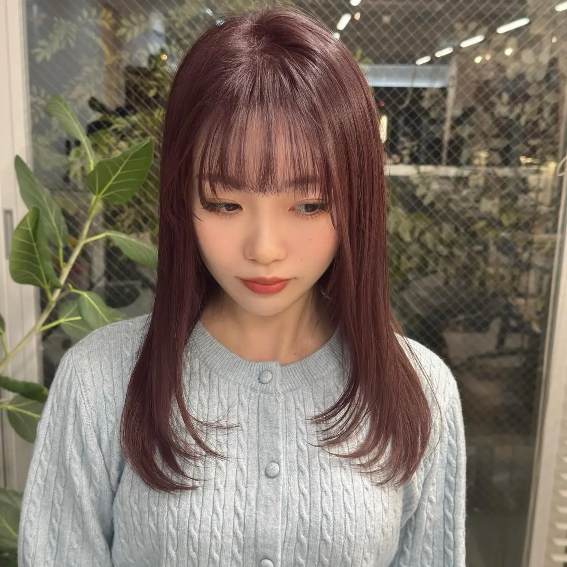 セミロング 岡本雅也 ショートボブレイヤーのヘアスタイル