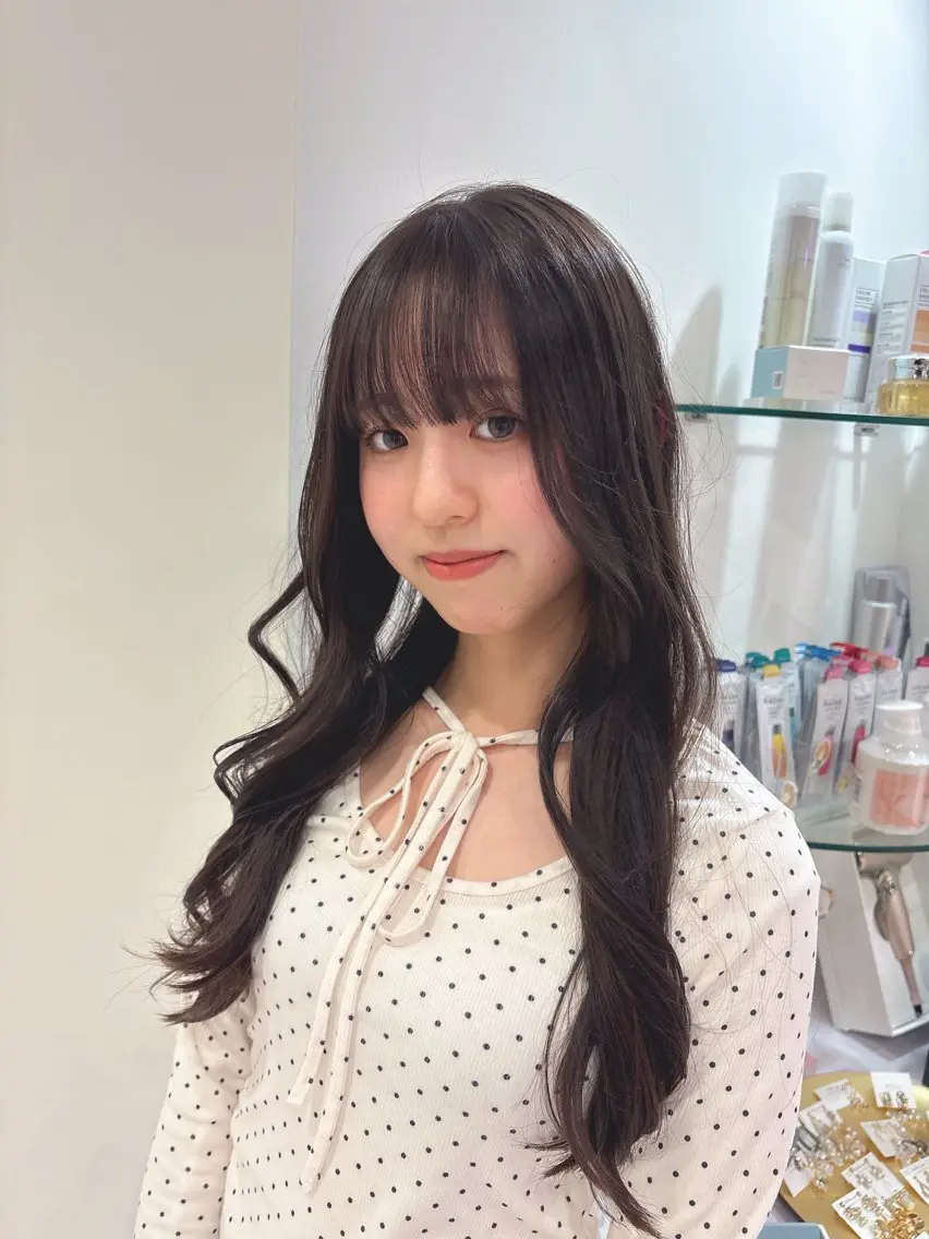ロング カラー グレージュ カット ヘアカラー MONA HARUNA💫のヘアスタイル