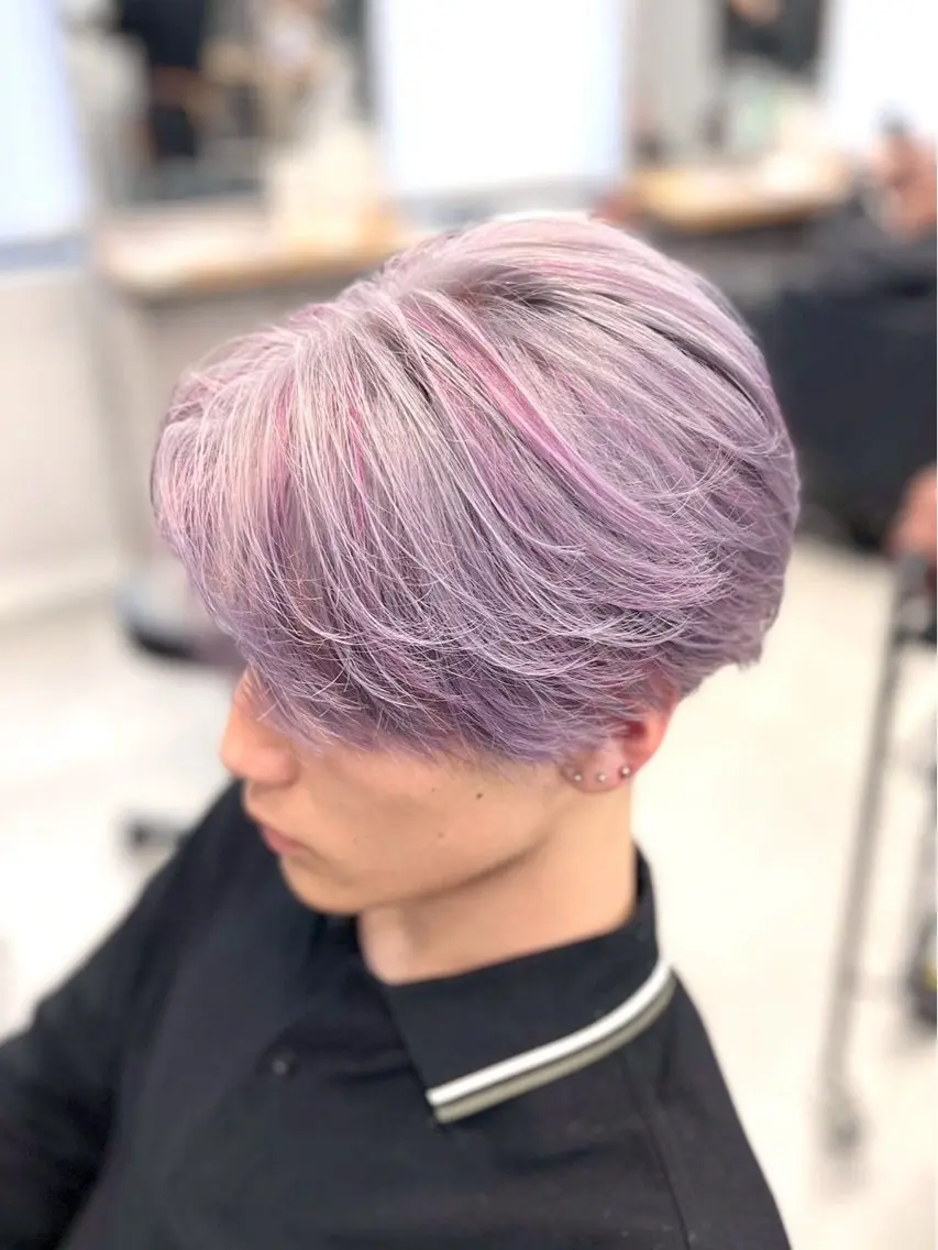 カラー メンズ ピンクカラー シルバー ヘアカラー AITOKYO たけし／メンズのヘアスタイル