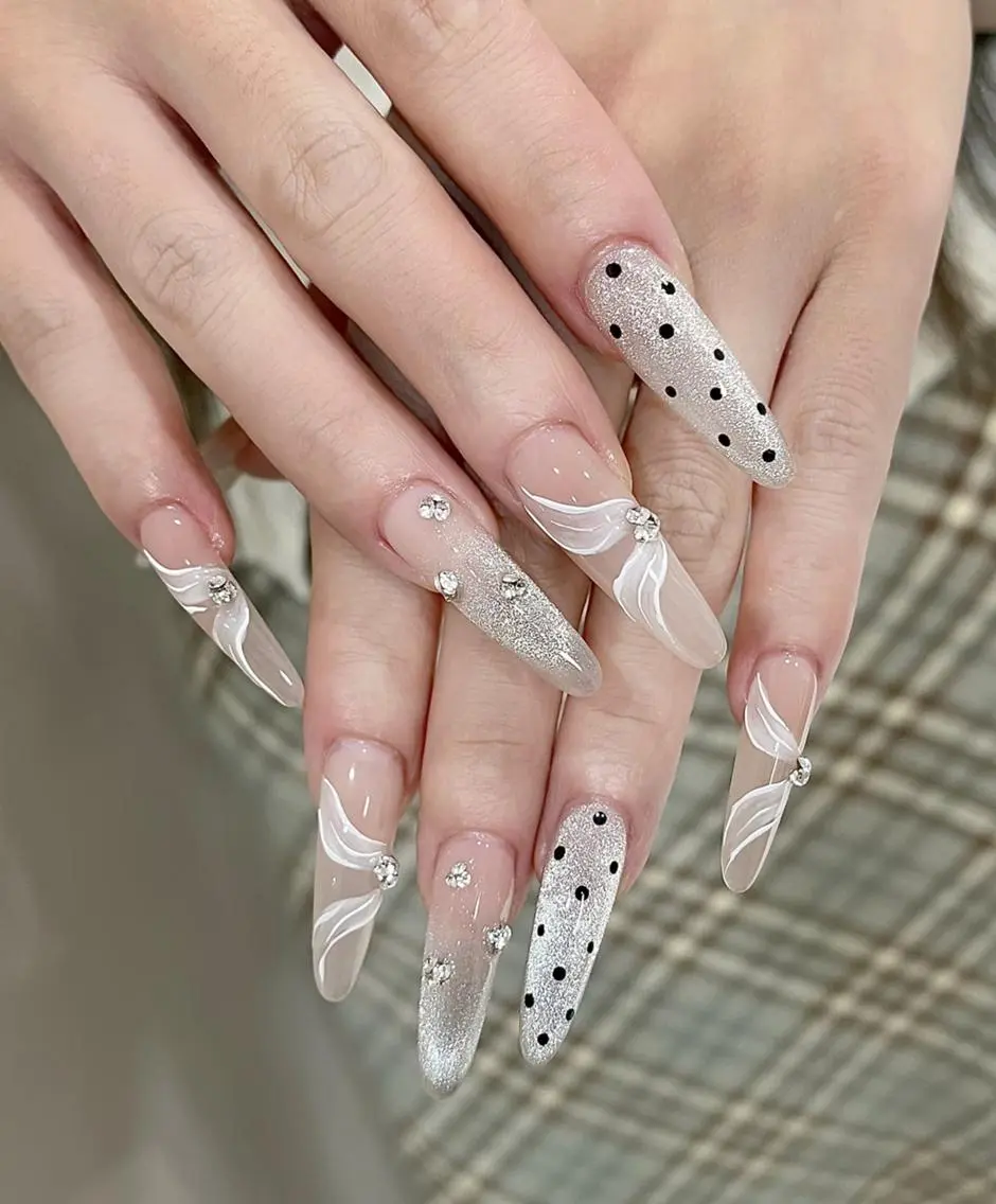 長さだし/スカルプ+🌸季節ネイル&ワンホンネイル🌸期間限定￥10480の写真