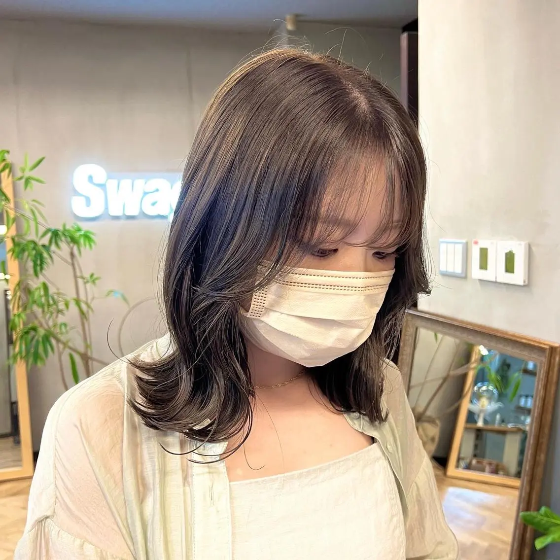 ミディアム カラー パーマ ヘアアレンジ メンズ キッズ ネイル マツエク・マツパ アイブロウ カット ヘアカラー トリートメント 前川 朋香のヘアスタイル