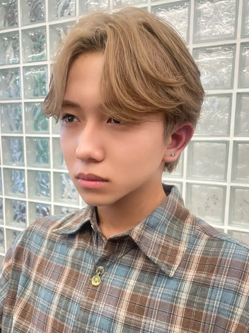 ショート カラー メンズ カット ヘアカラー トリートメント メンズブリーチ カラーhirokoのヘアスタイル