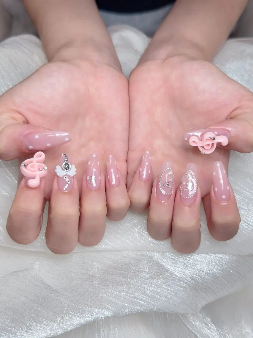 ネイル ENSalon 愛佳のネイルデザイン
