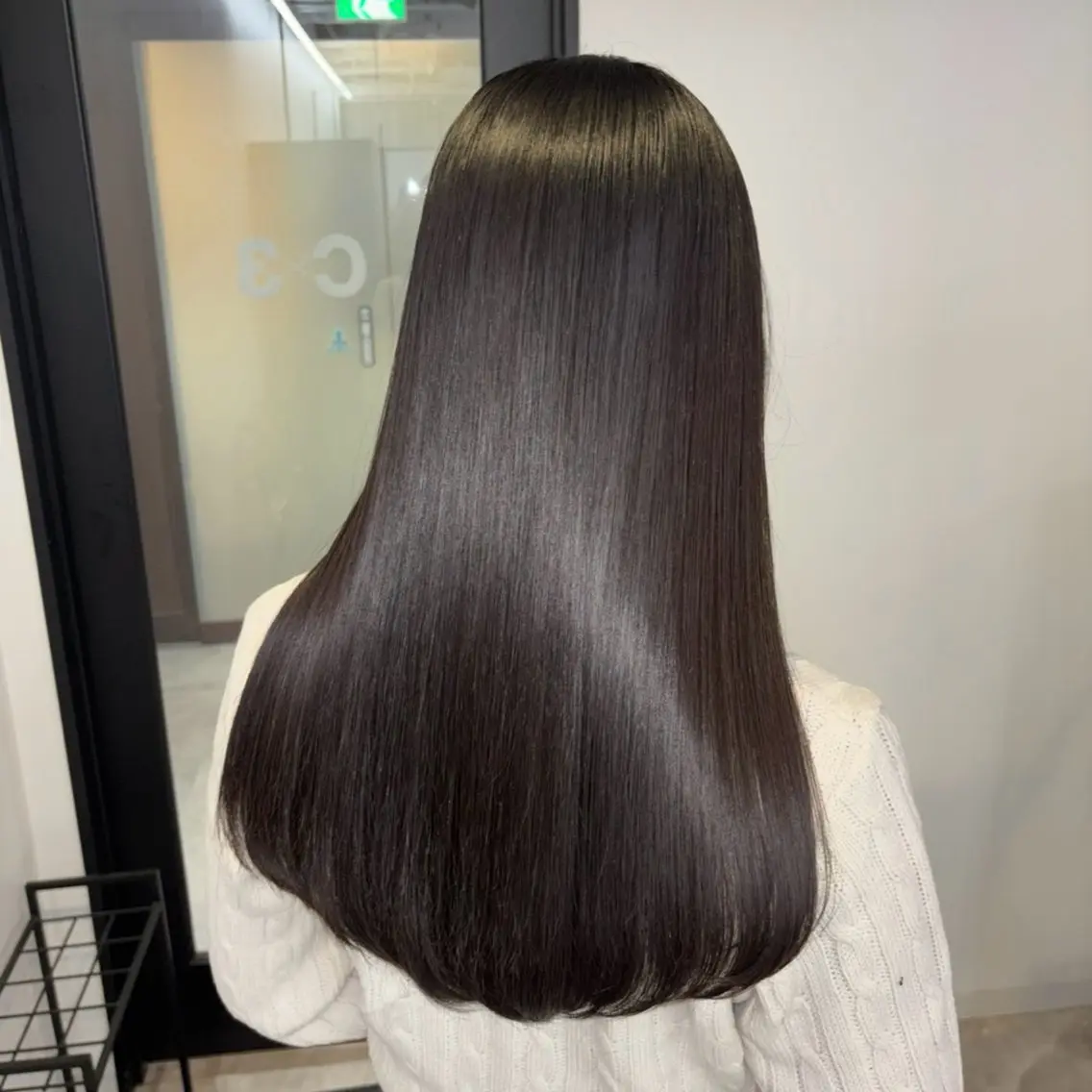 『ご新規様限定‼️』ナチュラルストレート💚自然に広がりを抑えて扱いやすい髪にしませんか??✨の写真