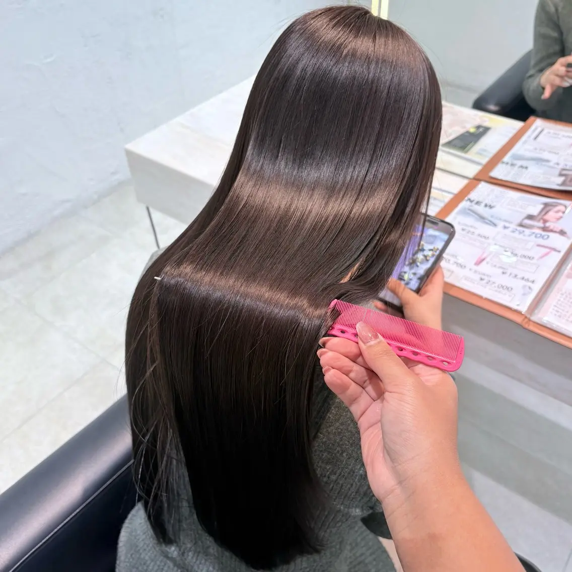 平日限定🉐髪質改善 sinsストレート︎︎🐚𓂃⟡.· 【柔らかい髪質のストレートヘアにしたい方にオススメ】の写真
