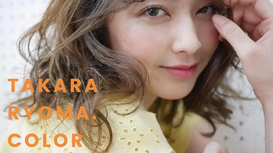 ミディアム ブリーチカラー 美髪矯正takaraのヘアスタイル