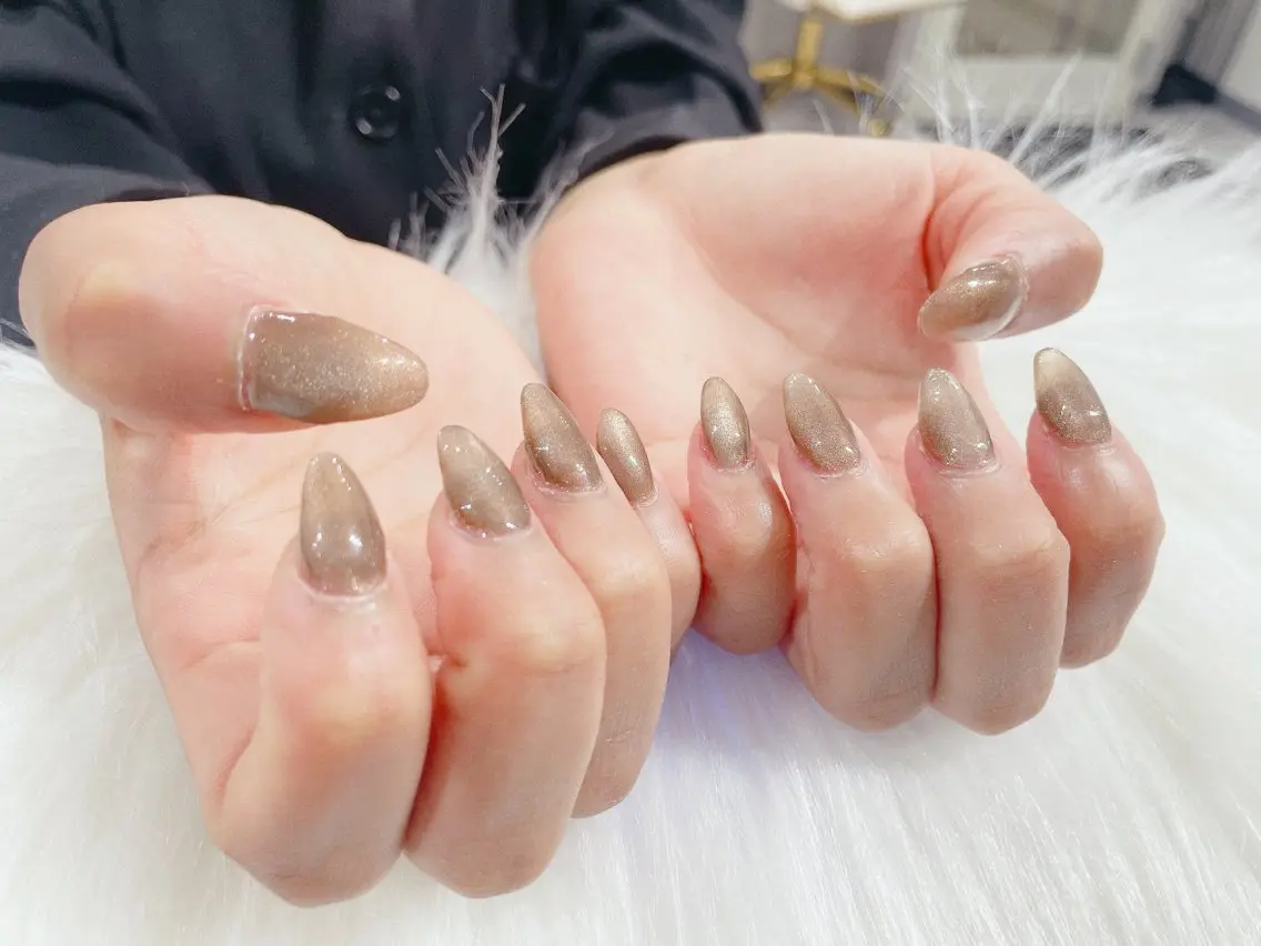 ネイル リスブラン AYUMI 🍎のネイルデザイン