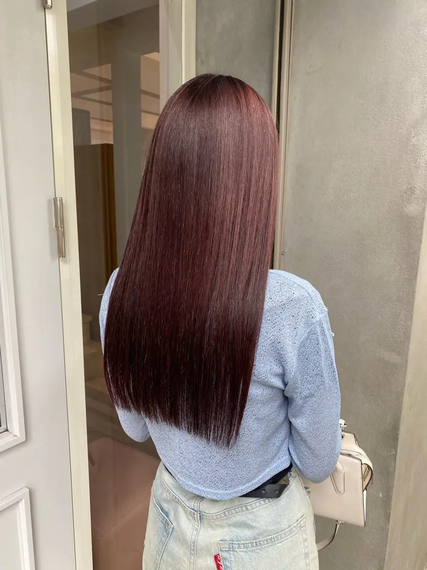 ロング カラー ブリーチ トリートメント ヘアカラー トリートメント SHICENEケイ レイヤーカット🦋のヘアスタイル