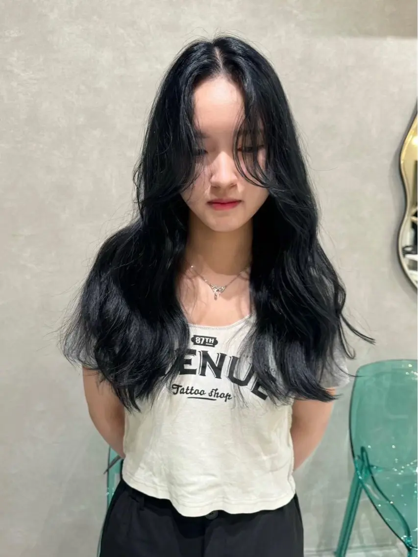 ロング ナガノ ナミエのヘアスタイル