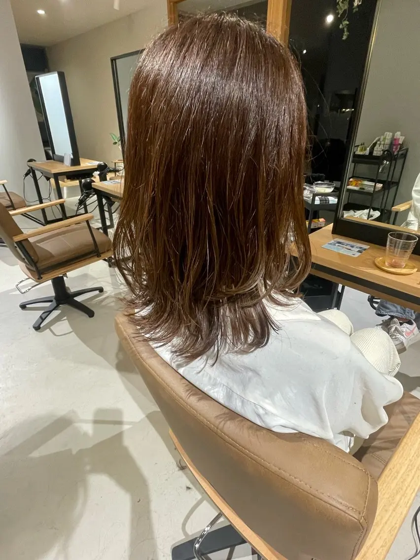 セミロング カット see. REIRAのヘアスタイル