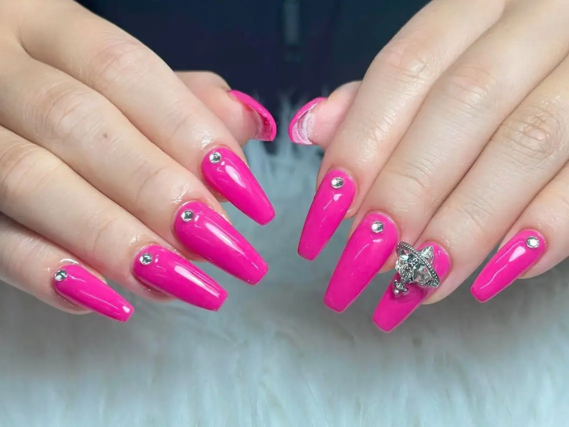 ネイル AURA NAIL 上前津のネイルデザイン