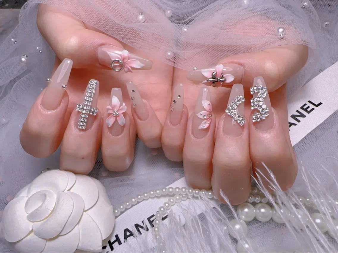 ネイル オーロラネイル フットネイル 韓国ネイル ラメ(グリッター) ラメグラデーション ハンドネイル Belle nail salon 新小岩のネイルデザイン