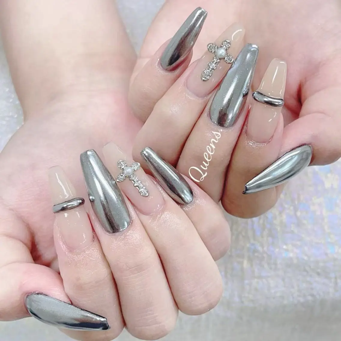 ネイル ハンドネイル Queens マオのネイルデザイン