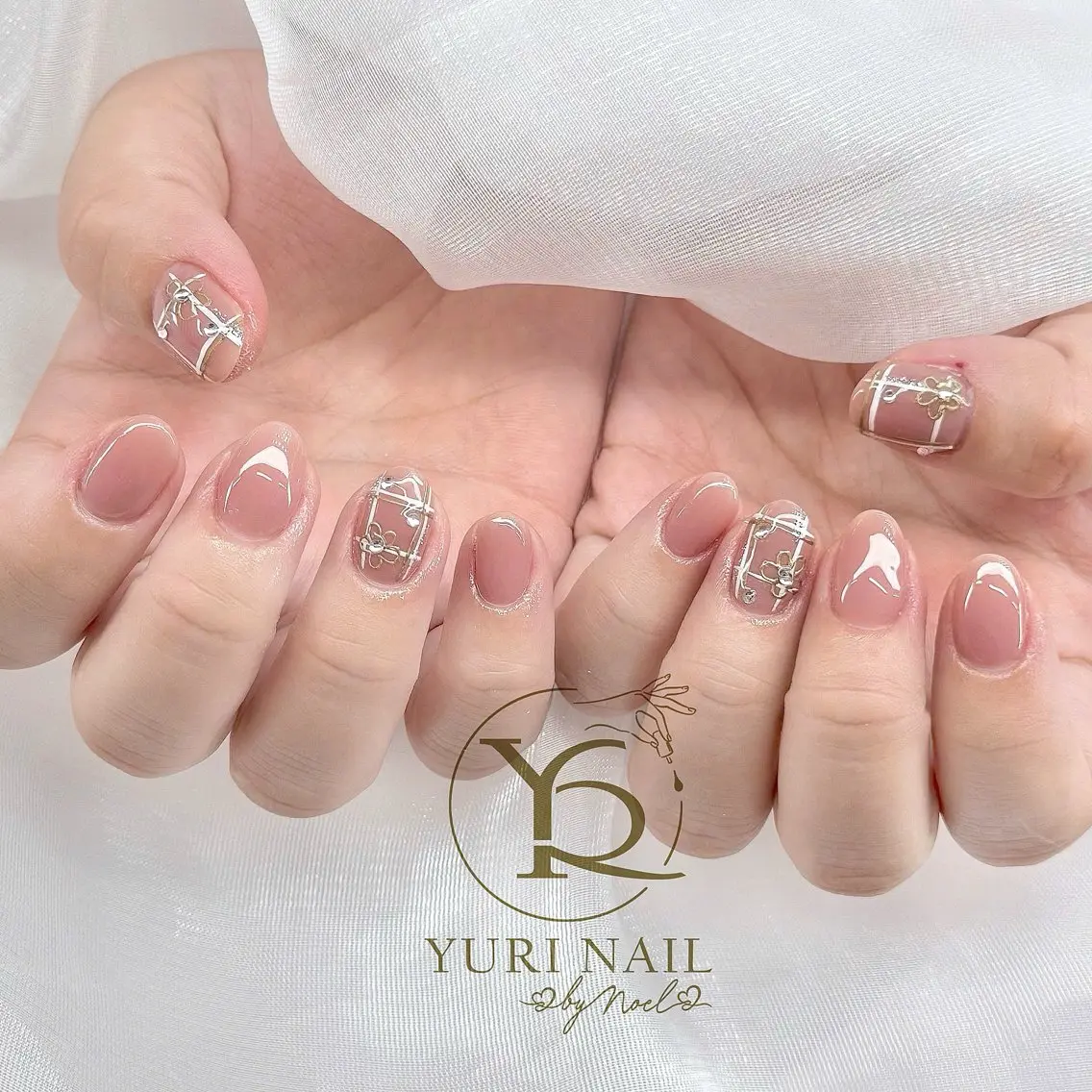 ネイル チークネイル フットネイル フレンチネイル グラデーション キラキラネイル ハンドネイル フットネイル ハンドケア YURI Nail Funabashiのネイルデザイン