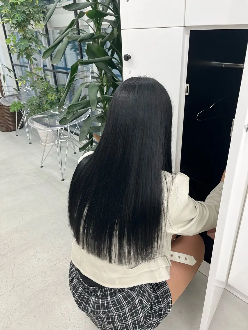 ロング カラー 黒髪 ブルーカラー ブルーブラック 🫧‪Ameri🫧 Emma ecoleのヘアスタイル