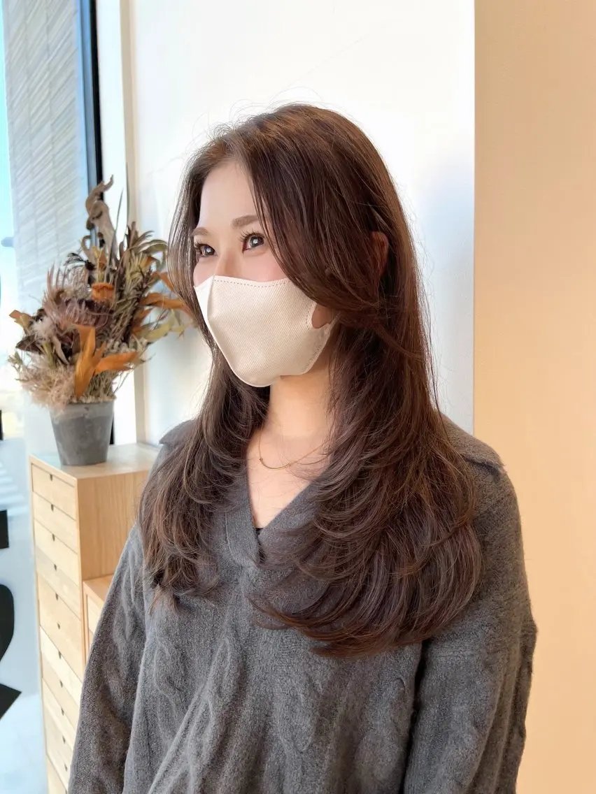 ロング レイヤーカット 前田 流星のヘアスタイル