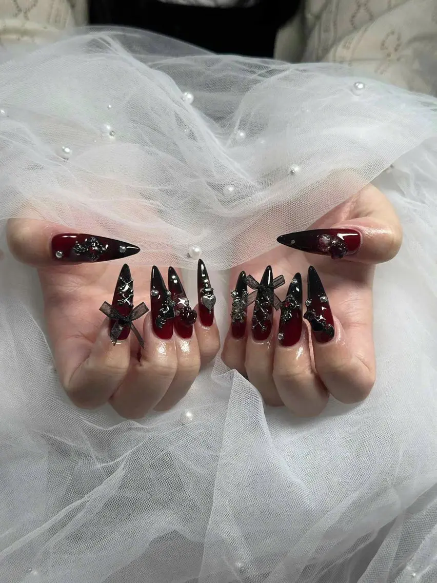 ネイル フレンチネイル ジェルネイル ハロウィン 韓国ネイル マグネットネイル ハンドネイル Hbaby nailのネイルデザイン
