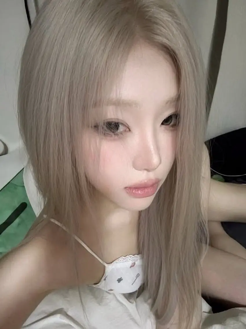 ロング カラー ヘアカラー グレージュ/艶カラー 🎀nanakaㅤのヘアスタイル