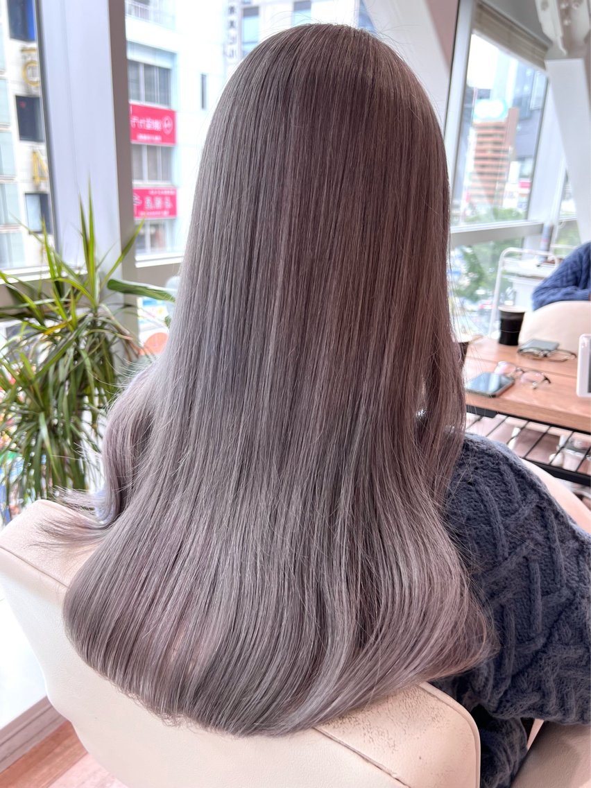 ロング 💛NOZOMI💛 ハイトーンカラーのヘアスタイル