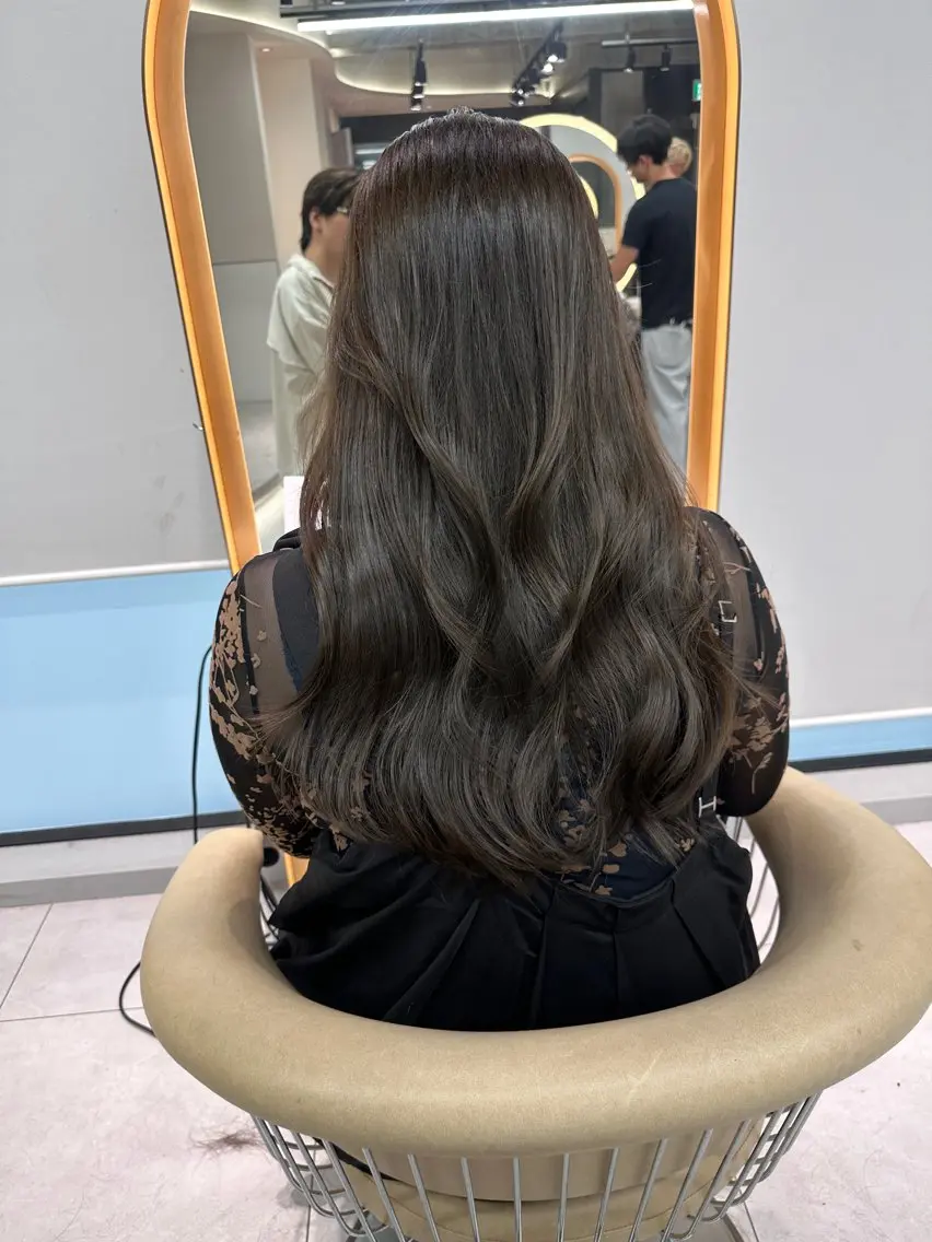 ロング カラー ヘアカラー トリートメント 《髪質改善✖️オリー ブ🧸》小嶋拓也のヘアスタイル