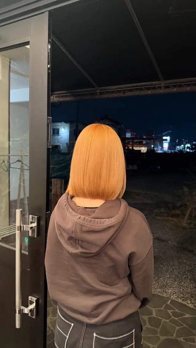 ショート カラー ヘアカラー トリートメント ルプラボウ/梨菜/ ハイトーン/ブリーチのヘアスタイル