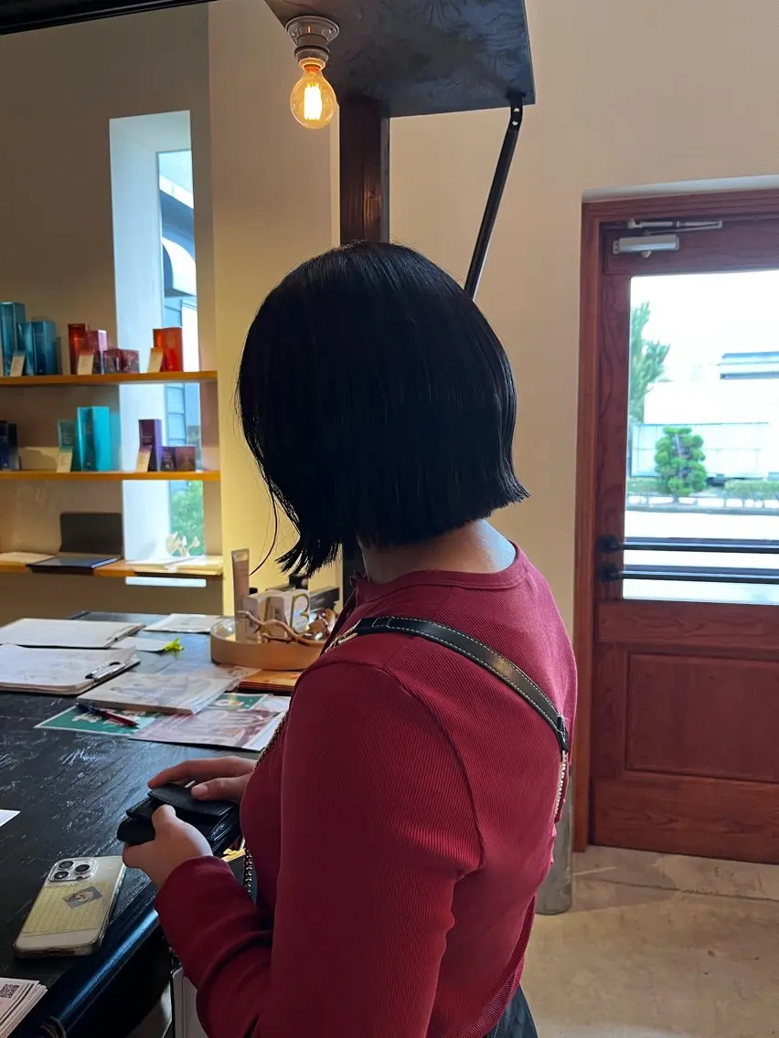 ショート ボブ 髪質改善 レイヤーカット トリートメント 春モテカラー/うる艶 ストレート/羽菜のヘアスタイル