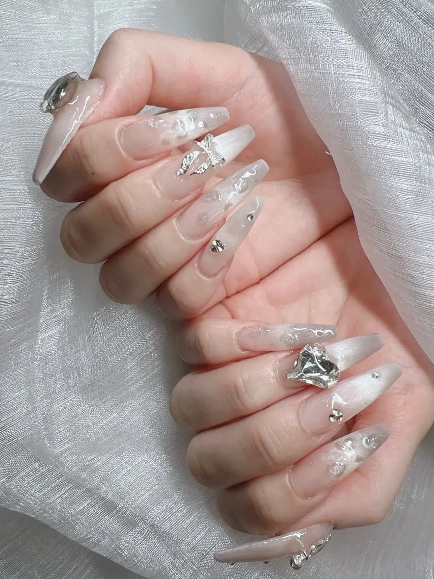 ネイル ハンドネイル Lee Nails チップ長さだし専門店のネイルデザイン
