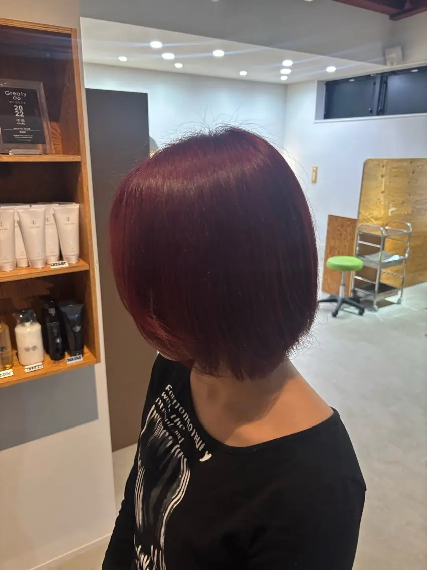 ショート ヘアカラー 西川 璃乃朱のヘアスタイル