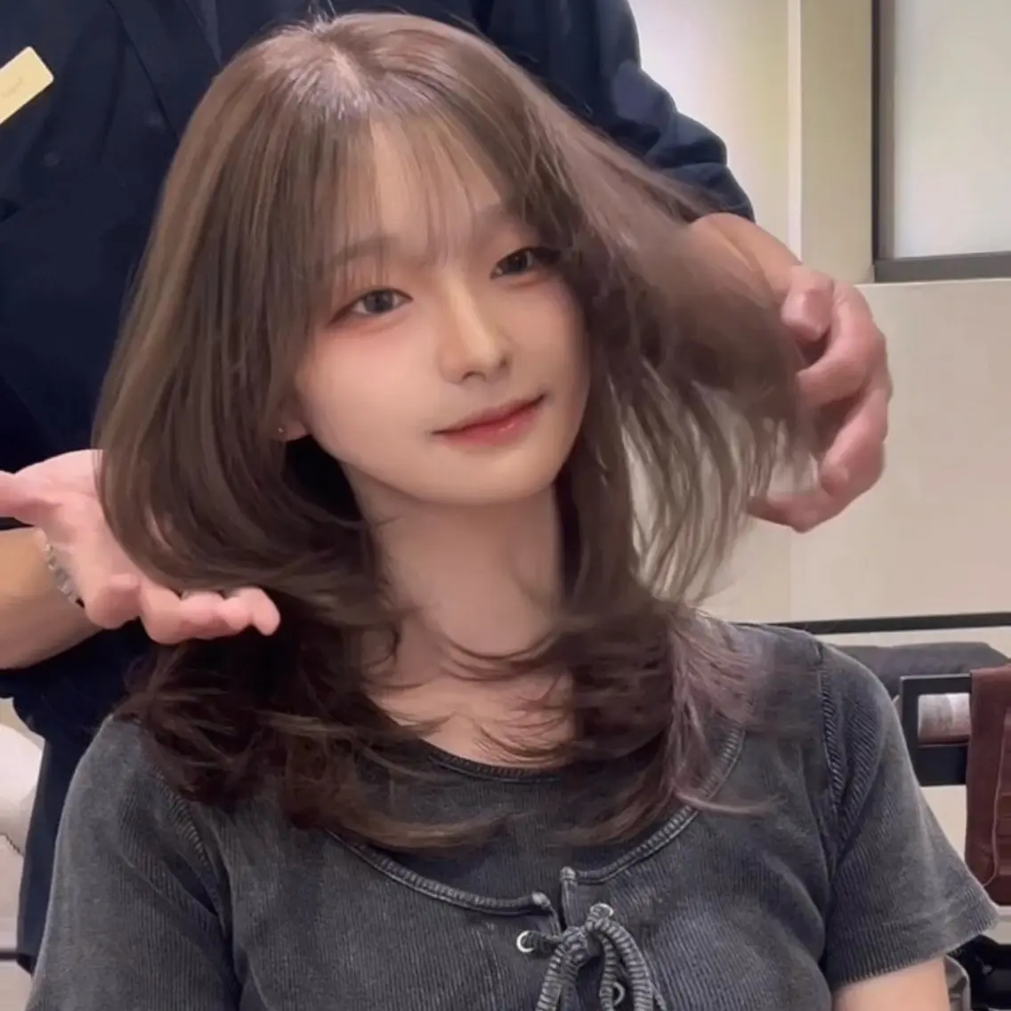 セミロング ブリーチなしWカラー /レイヤーカット大阪のヘアスタイル