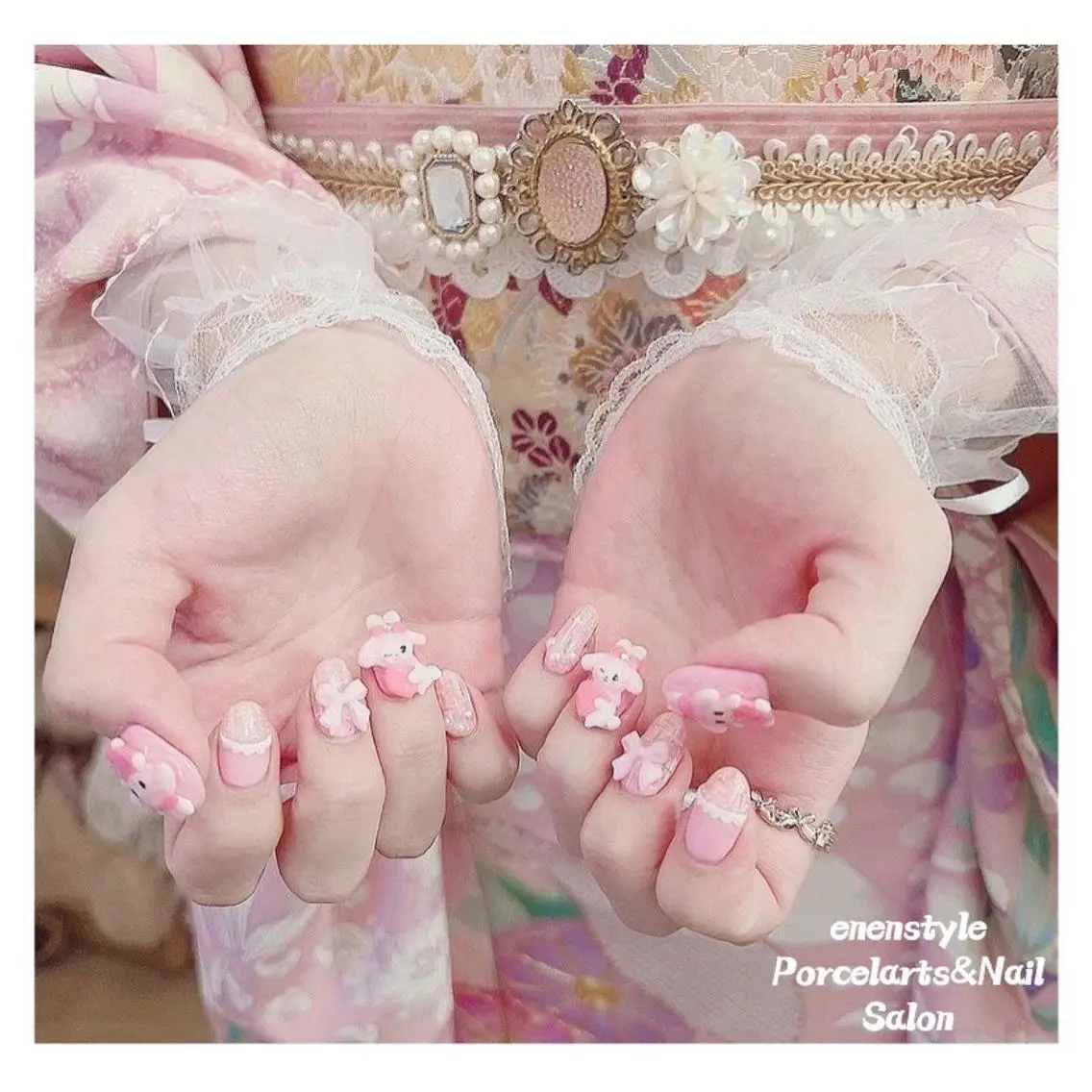 ミディアム ネイル 🐾enen style 🐾のネイルデザイン