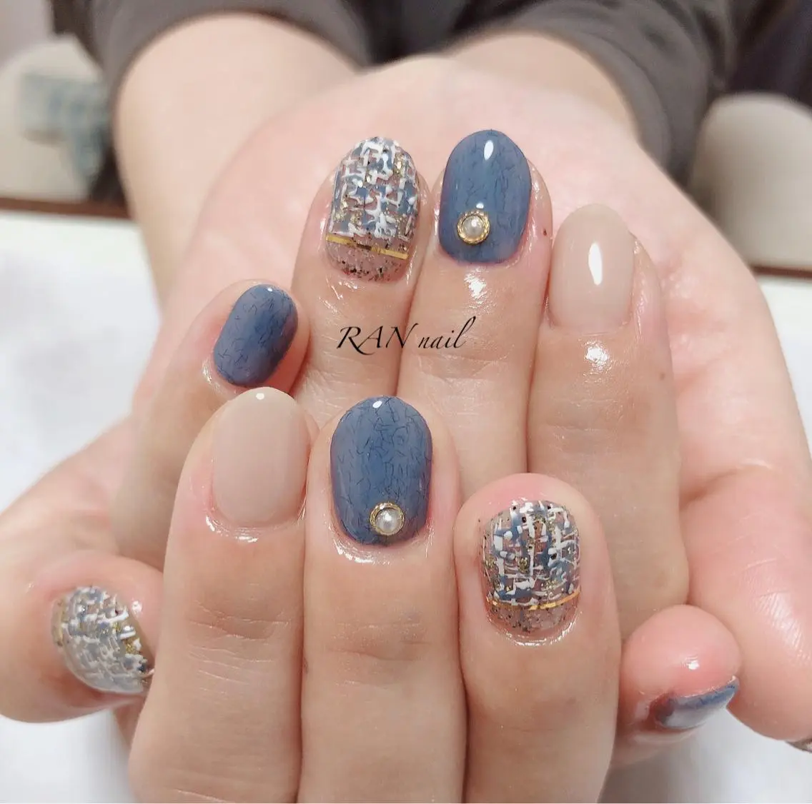 ネイル ブルー フットネイル オフィスネイル ツイードネイル ホワイト ハンドネイル フットネイル RAN nailのネイルデザイン