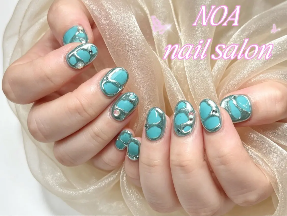 ネイル 長さ出し フレンチネイル ジェルネイル ガーリー キラキラネイル ハンドネイル Noa Nail みつきのネイルデザイン