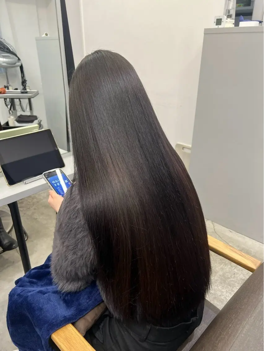 ロング パーマ 髪質改善 レイヤーカット 縮毛矯正 トリートメント 酸性ストレート 縮毛矯正 🍒モテ暖色カラー × うる艶✧ ゆなのヘアスタイル