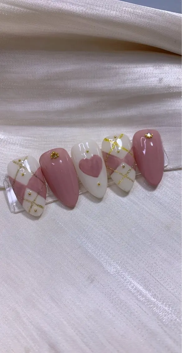 ネイル ハート キラキラネイル ピンク Cute Tips nailのネイルデザイン