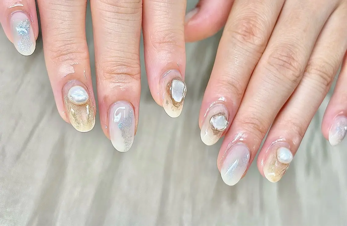 ネイル ニュアンスネイル ハンドネイル ハンドケア ETE LUNA NAILのネイルデザイン