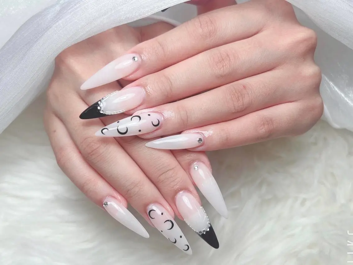 ネイル 韓国ネイル 水色 マグネットネイル ニュアンスネイル オフィスネイル ハンドネイル Hana Rose Nailのネイルデザイン