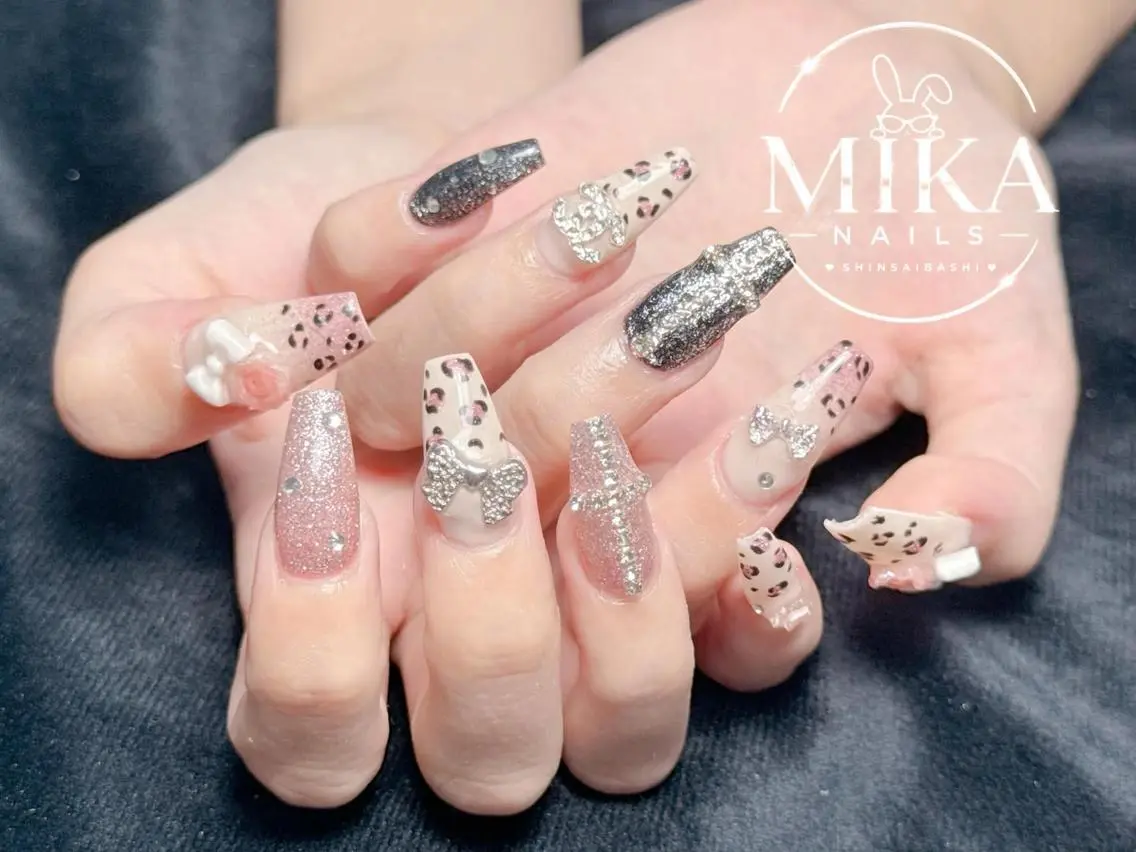 ネイル アートネイル チークネイル ドット フットネイル フレンチネイル ハンドネイル Mika Nails 心斎橋のネイルデザイン