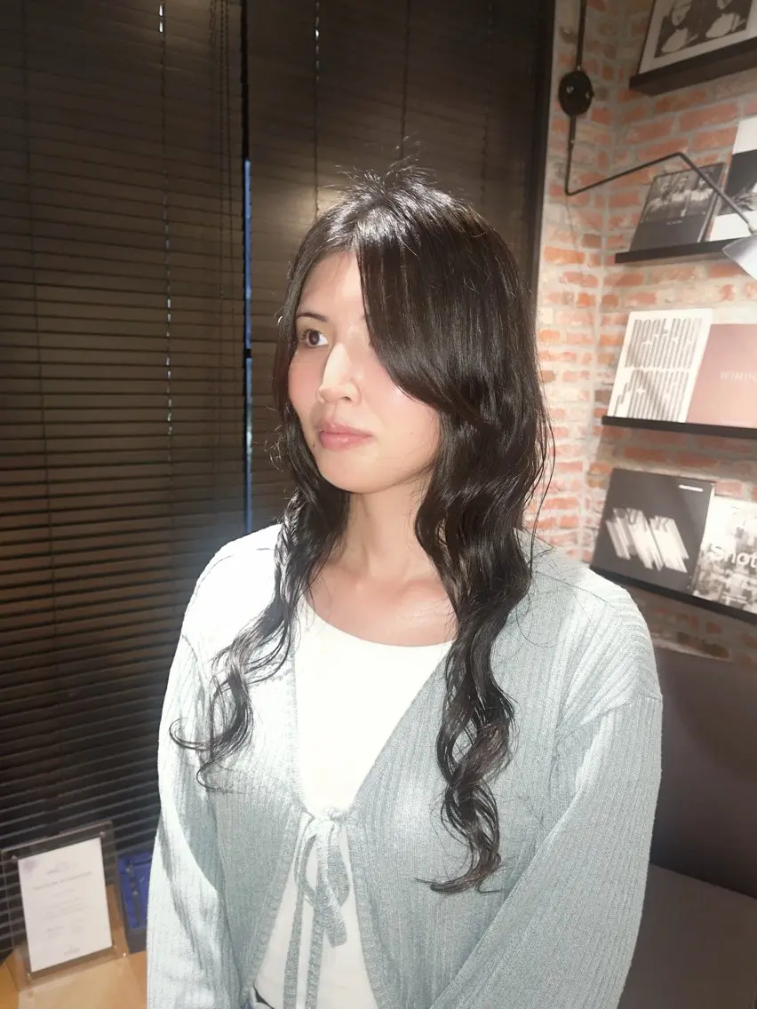 ロング 田中 美月のヘアスタイル