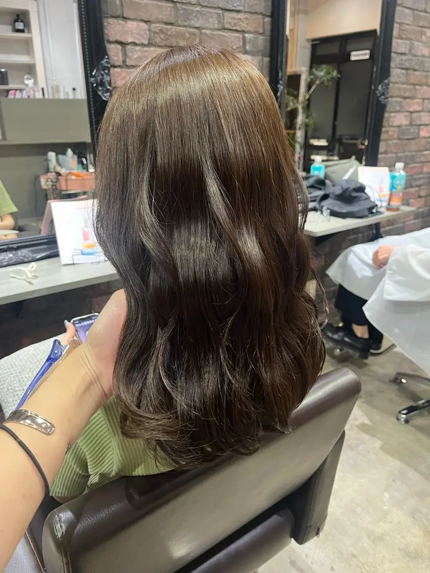 カラー 髪質改善×ブリーチ 無しWカラー🫧天神のヘアスタイル